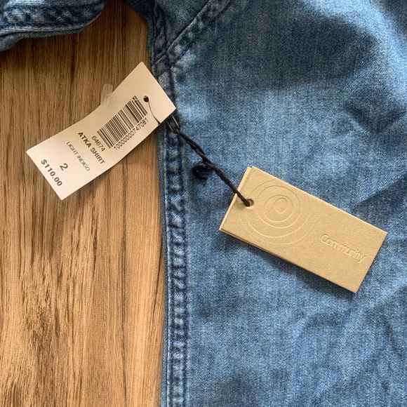 Aritzia chambray oversized button down - NWT - Picture 2 of 8